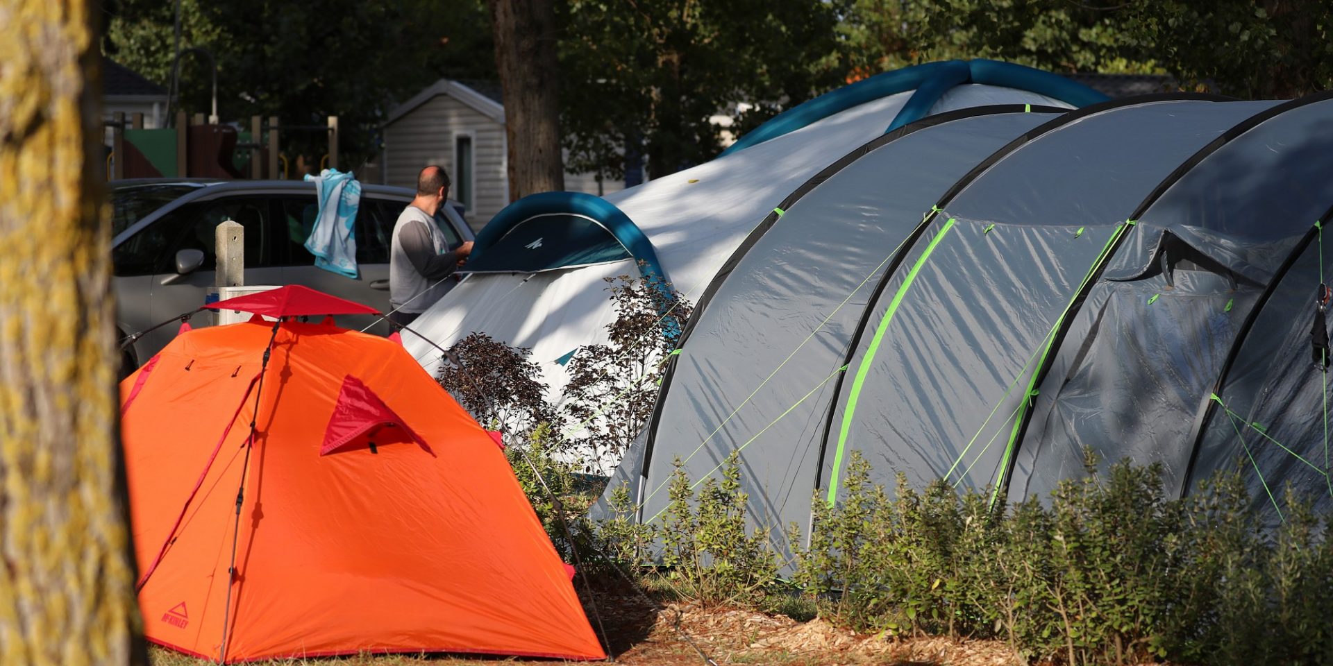 tentes nuits camping à saint gilles croix de vie
