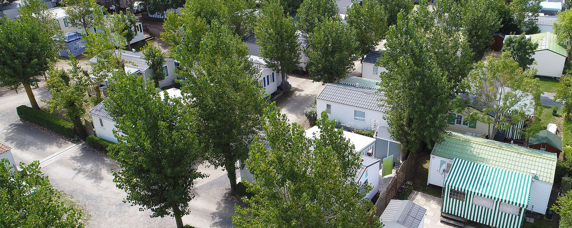 vue de haut camping saint gilles croix de vie