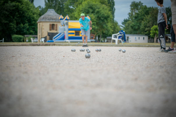 Pétanque au camping Saint Gilles Croix de Vie