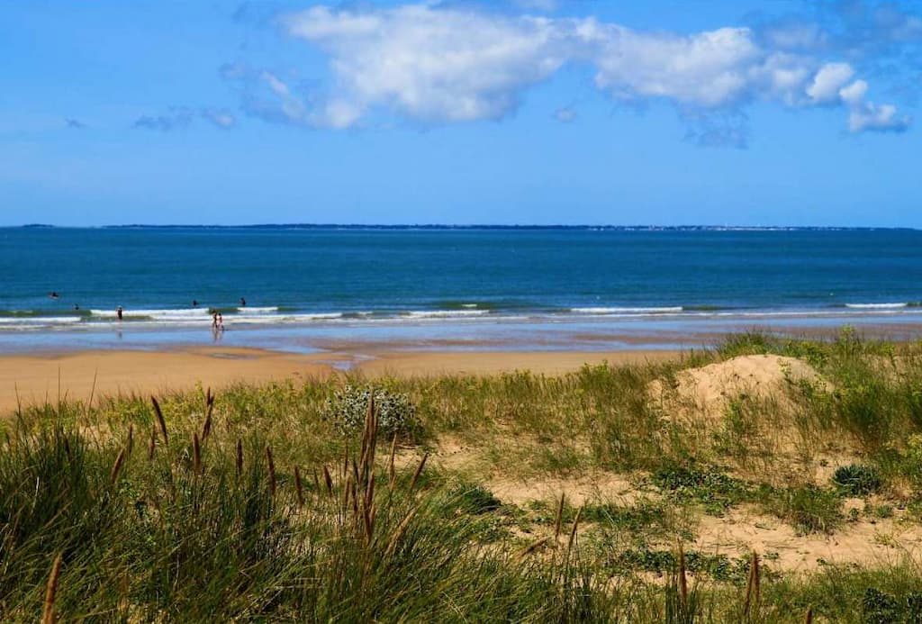 Plage proche du camping à proximité de Saint-gilles-croix-de-vie